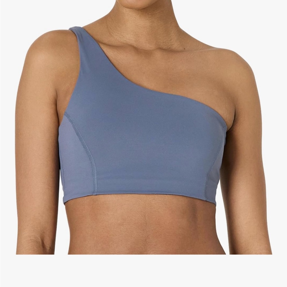 NEW WITH TAGS Women’s Medium Amazon Essentials Charcoal Athletic Bra
